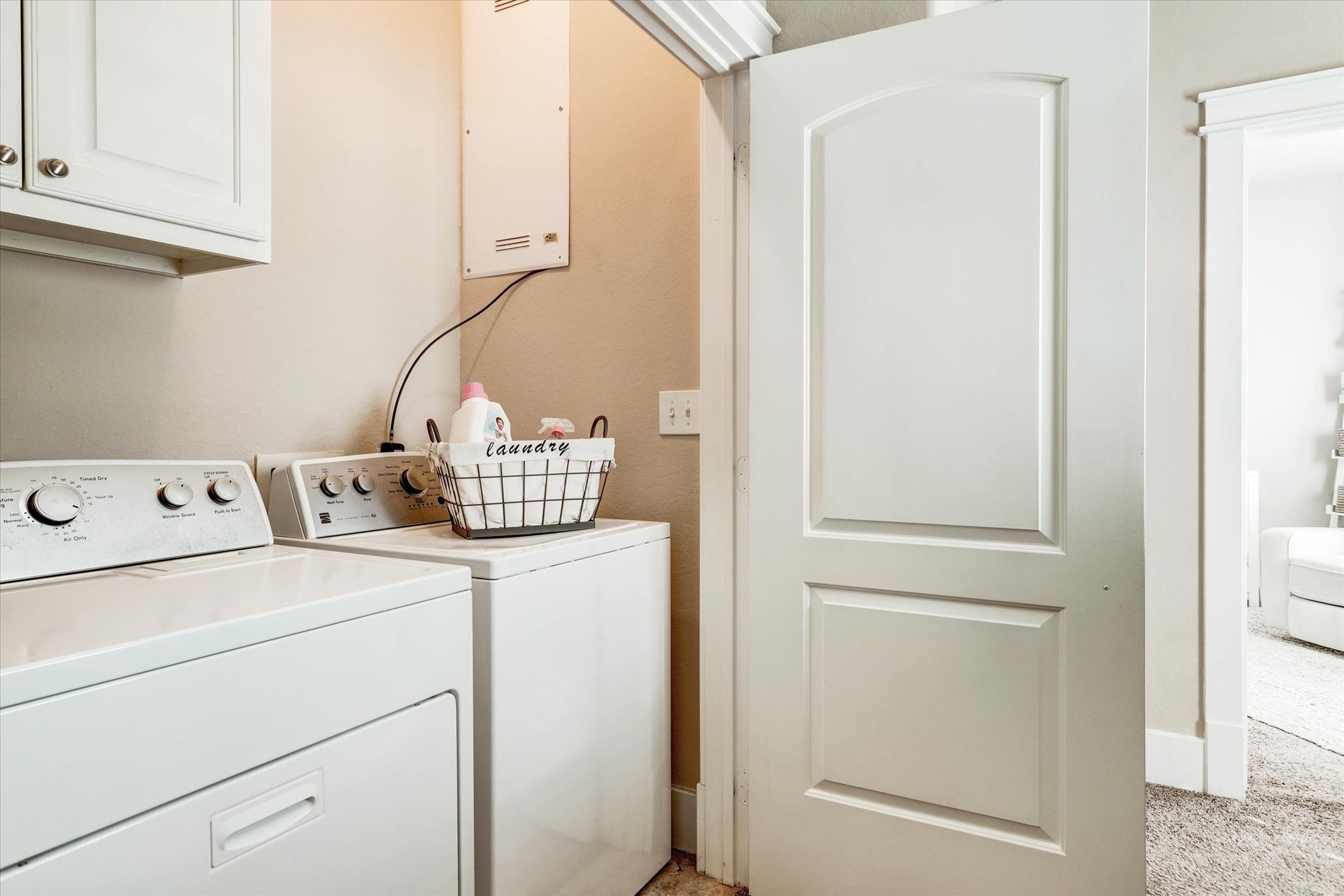 2546 Bevis Street Houston, TX 77008 - Photo 18 of 23 Laundry room