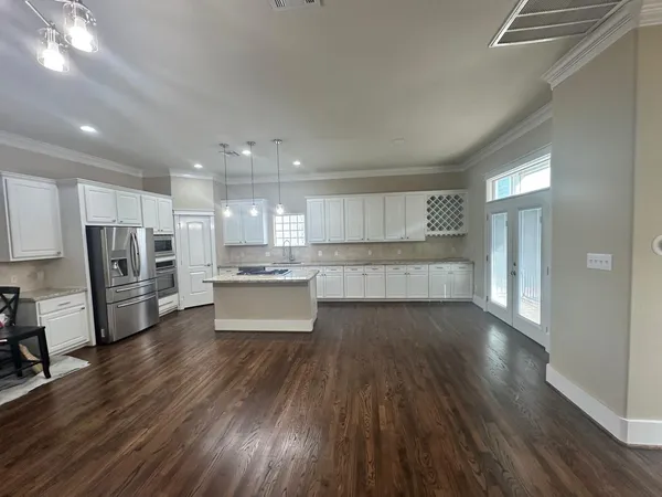 $3,300 | 2546 Bevis Street, Houston, TX 77008