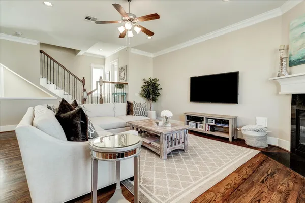 $3,300 | 2546 Bevis Street, Houston, TX 77008
