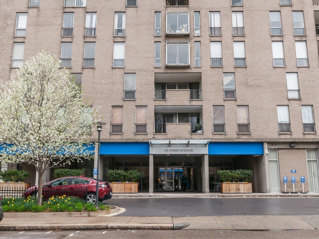 33 Pond Avenue, Unit 722 Brookline, MA 02445 - Photo 19 of 26