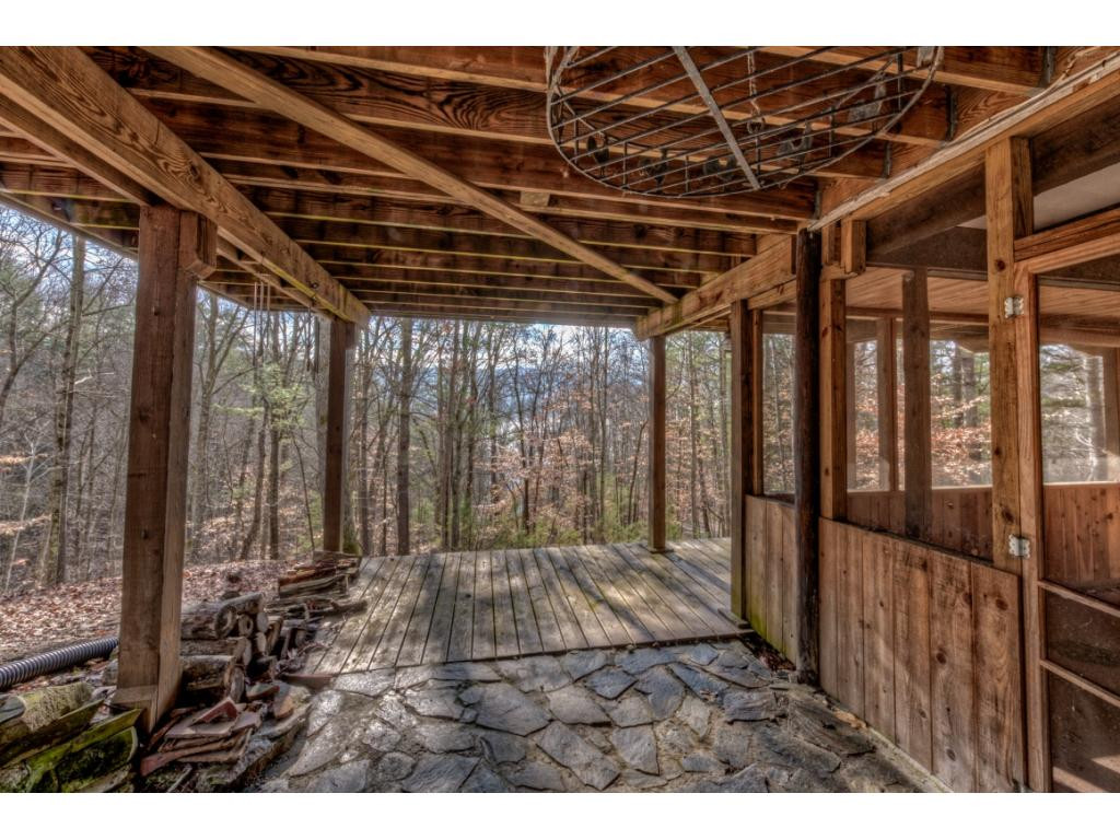 889 Lakeview Dock Road Bristol, TN 37620 - Photo 28 of 31 Photo 29