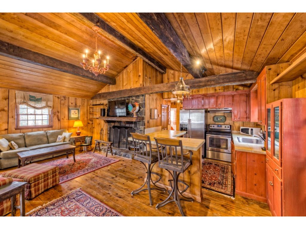 889 Lakeview Dock Road Bristol, TN 37620 - Photo 3 of 31 Photo 3