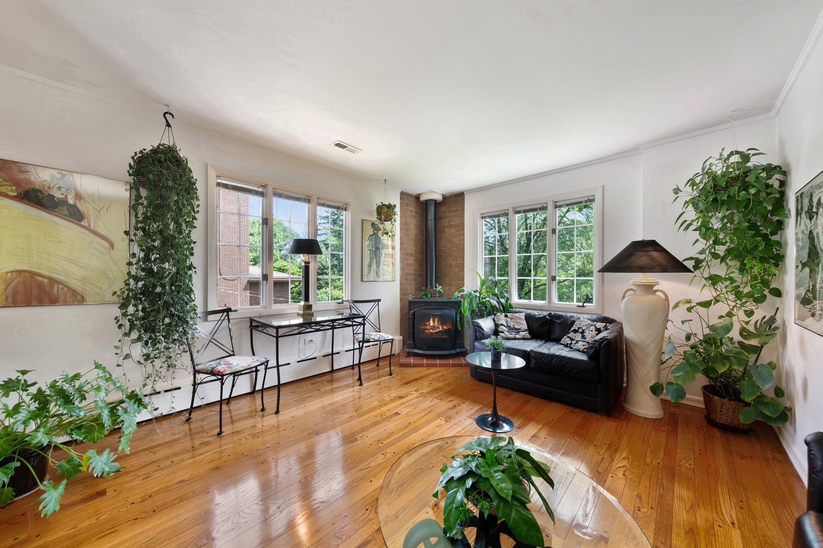 801 South County Line Road Hinsdale, IL 60521 - Photo 19 of 24 a living room with furniture and a large window