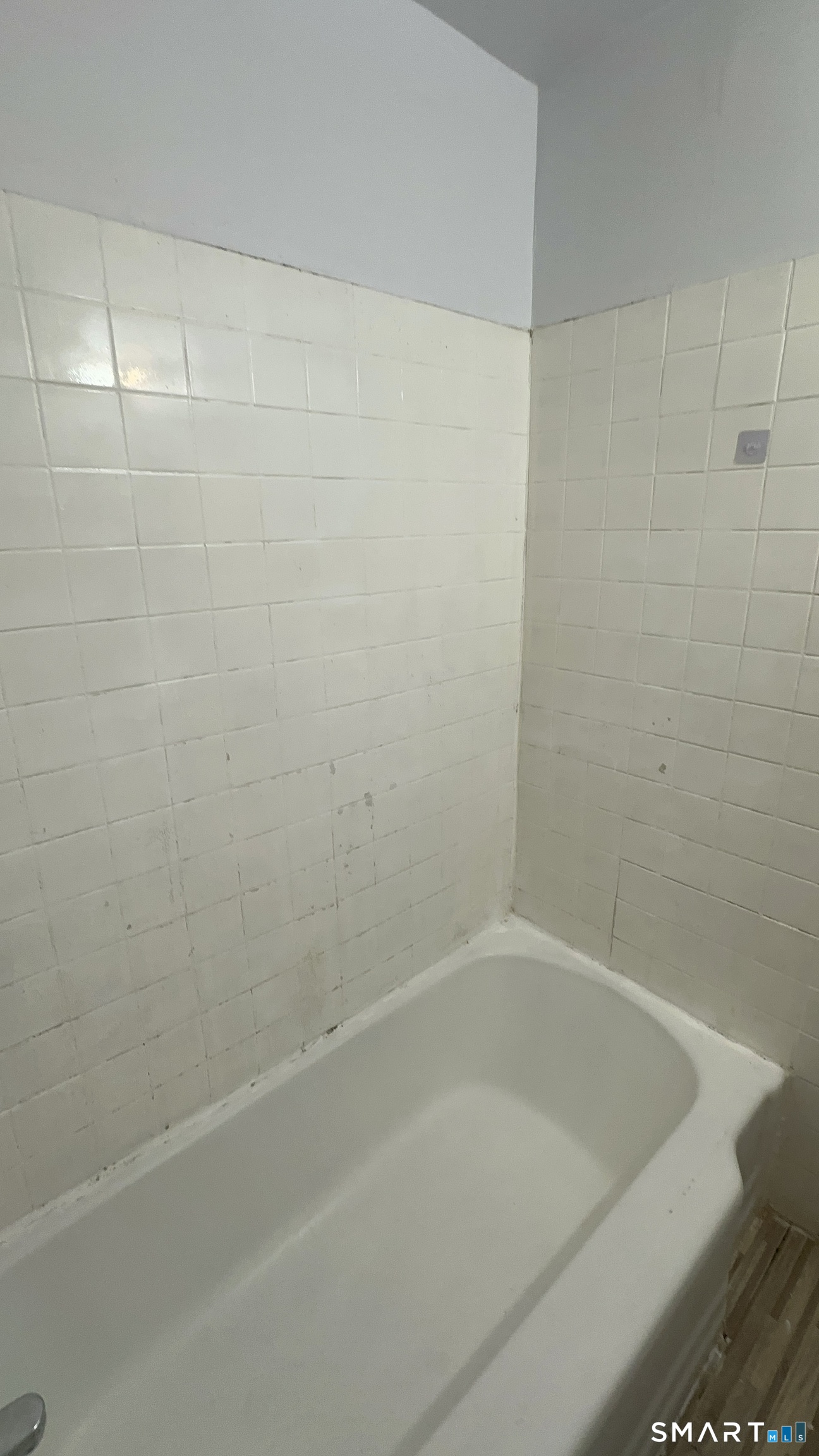 14 Lester Street, Unit 2L Ansonia, CT 06401 - Photo 7 of 25