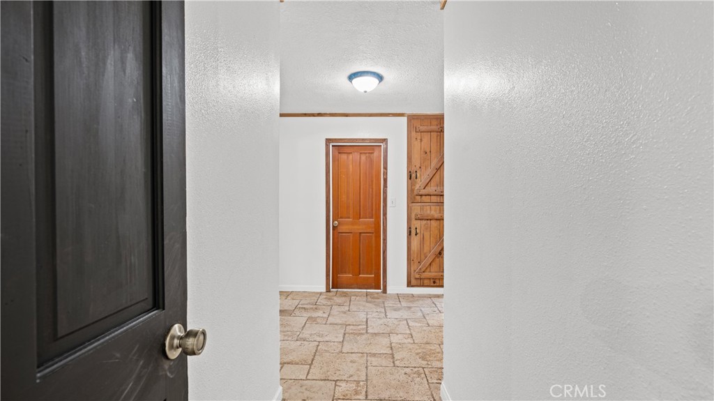 28736 Warren Road Hemet, CA 92545 - Photo 16 of 58