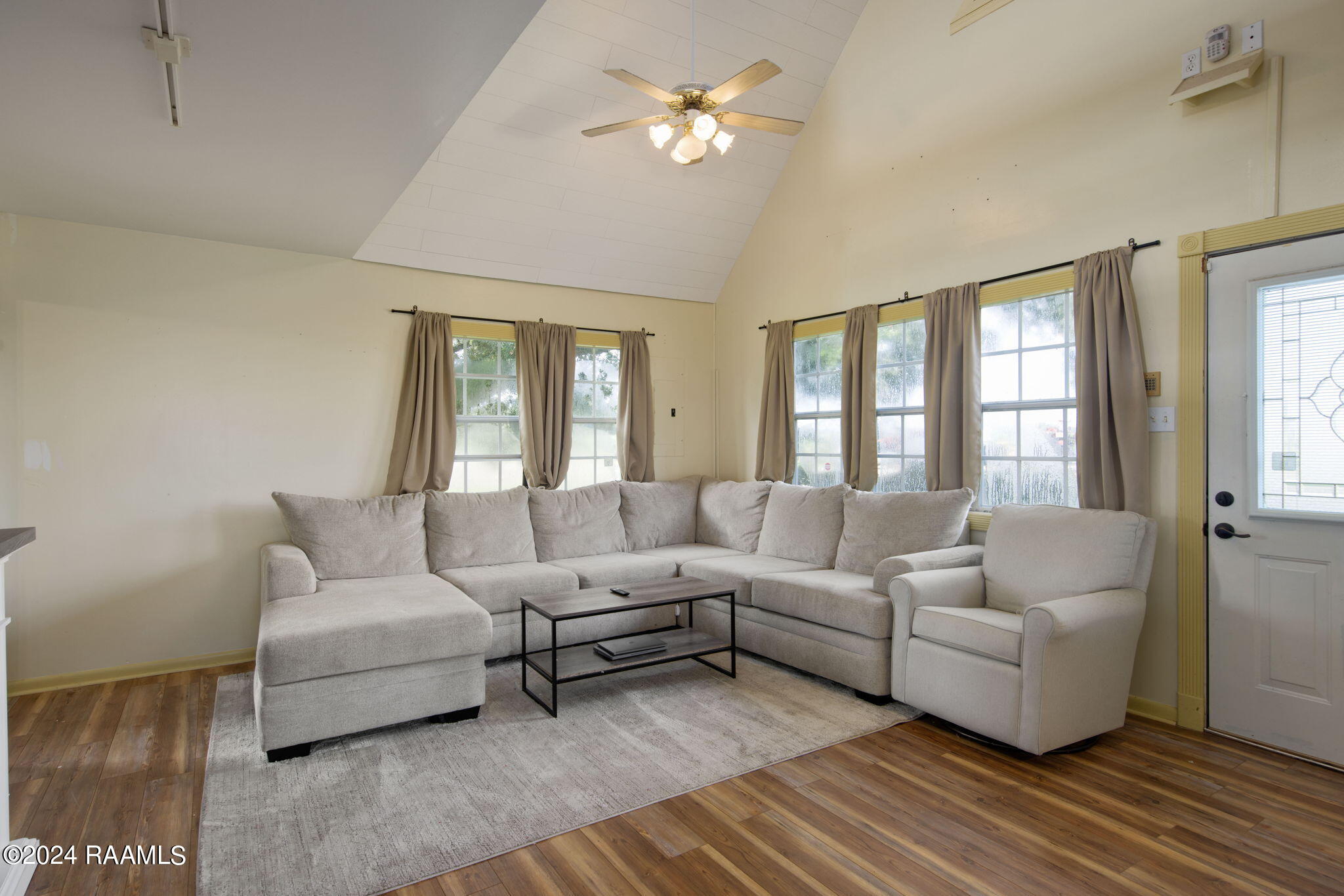 606 Rynella Road New Iberia, LA 70560 - Photo 6 of 25 5-web-or-mls-606 Rynella Rd-5