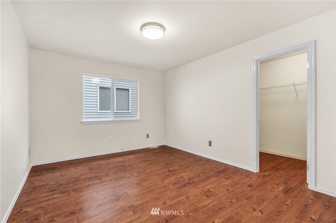 9213 Northeast 173rd Place Bothell, WA 98011 - Photo 14 of 17 Gallery Image 14