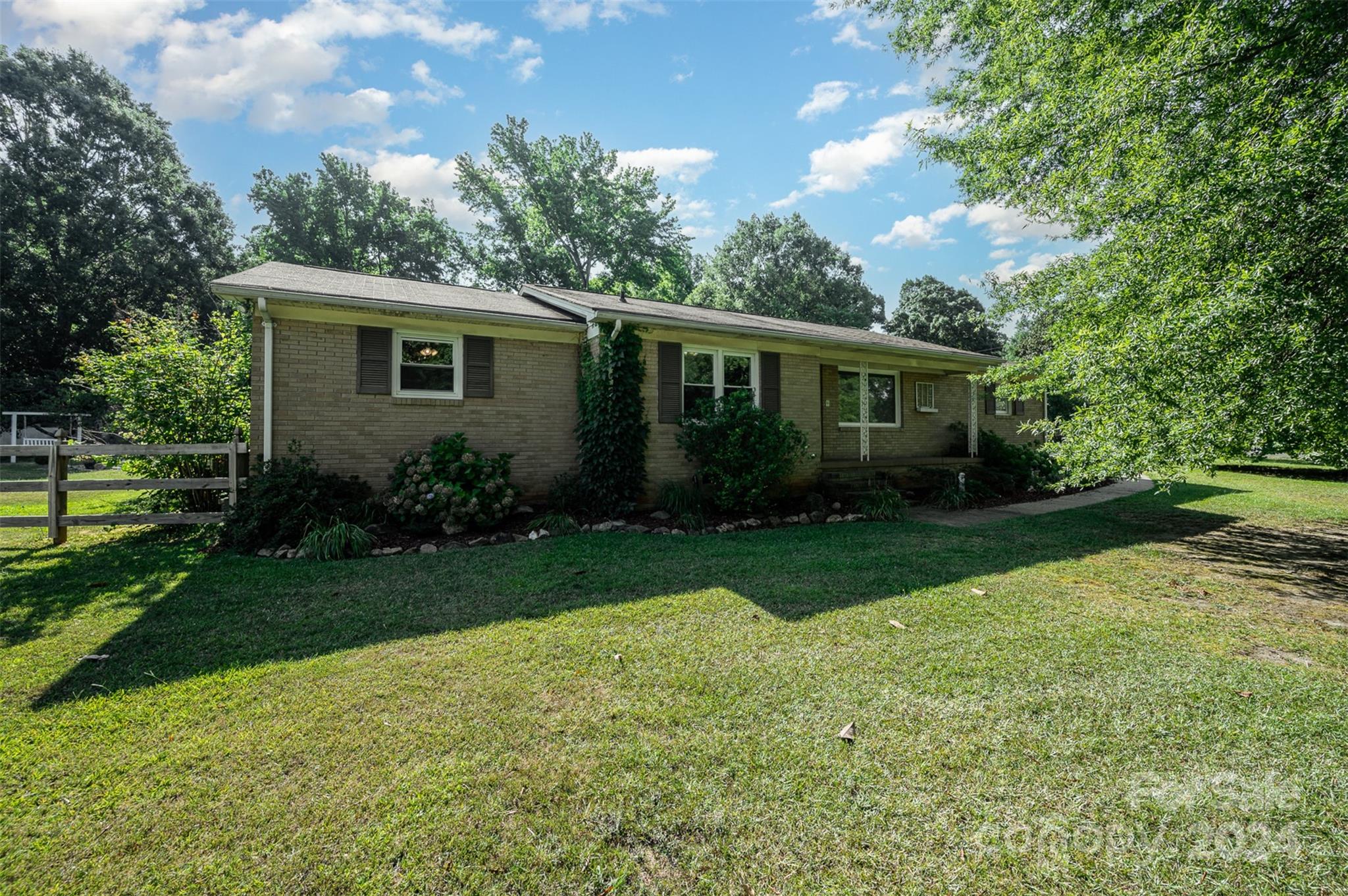 808 Museum Road Rock Hill, SC 29732 - Photo 3 of 33 Gallery Image 3