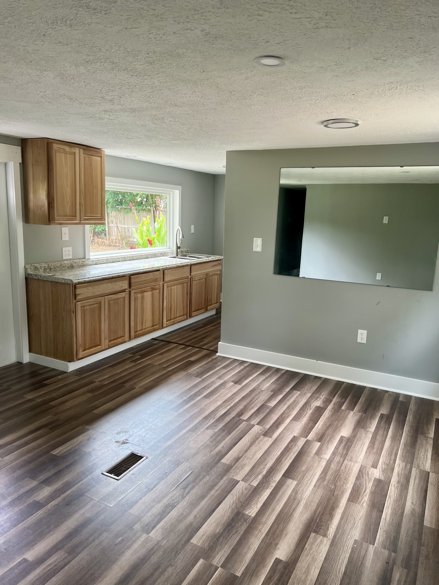 301 Coleman Road Cornersville, TN 37047 - Photo 3 of 16 Gallery Image 3
