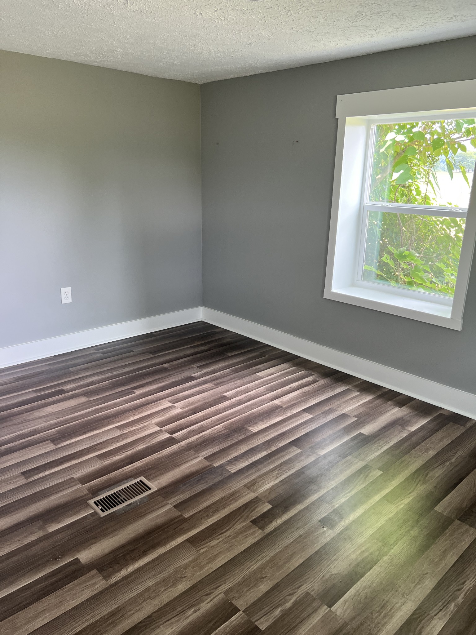 301 Coleman Road Cornersville, TN 37047 - Photo 10 of 16 Gallery Image 10