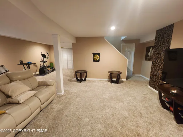 $465,000 | 167 American Way, East Stroudsburg, PA 18301