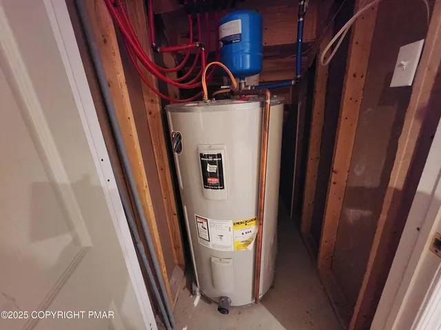 $465,000 | 167 American Way, East Stroudsburg, PA 18301