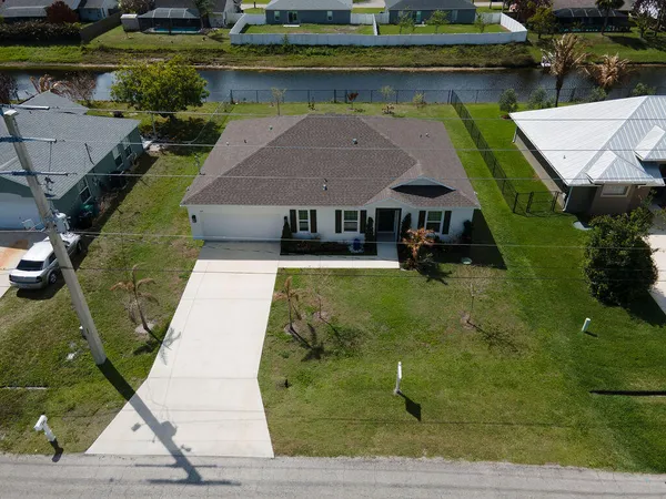$2,800 | 138 Southwest Carter Avenue, Port St. Lucie, FL 34983