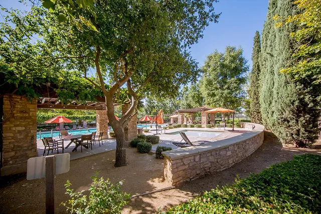 $369,999 | 1587 Etchings Way, Clovis, CA 93619