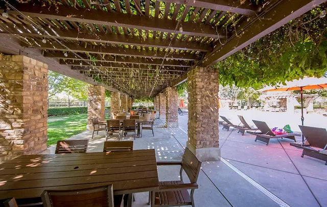 $369,999 | 1587 Etchings Way, Clovis, CA 93619