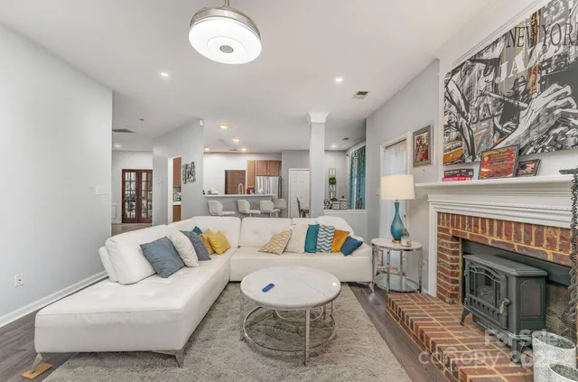 $425,000 | 11424 Glenstone Court, Charlotte, NC 28269