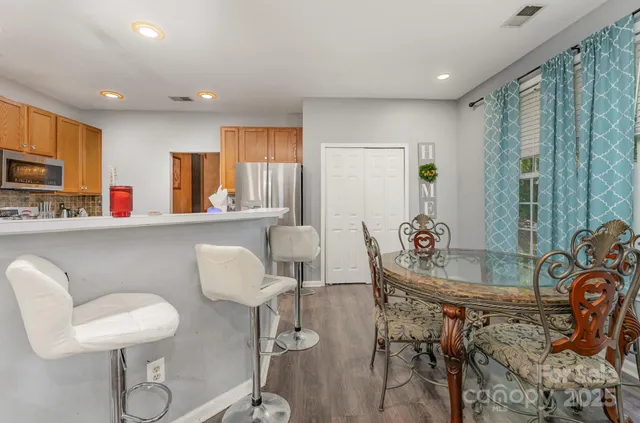 $425,000 | 11424 Glenstone Court, Charlotte, NC 28269