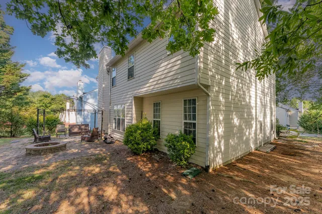 $425,000 | 11424 Glenstone Court, Charlotte, NC 28269