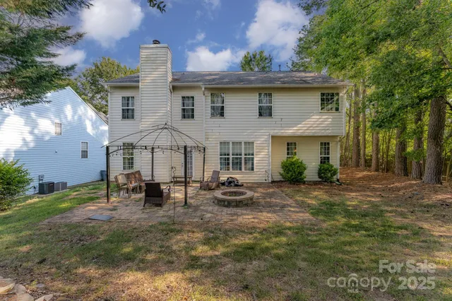 $425,000 | 11424 Glenstone Court, Charlotte, NC 28269