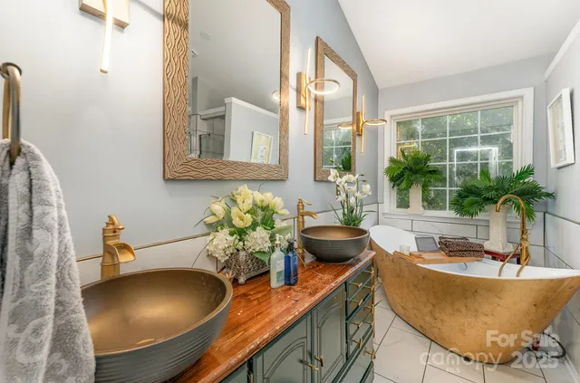 $425,000 | 11424 Glenstone Court, Charlotte, NC 28269