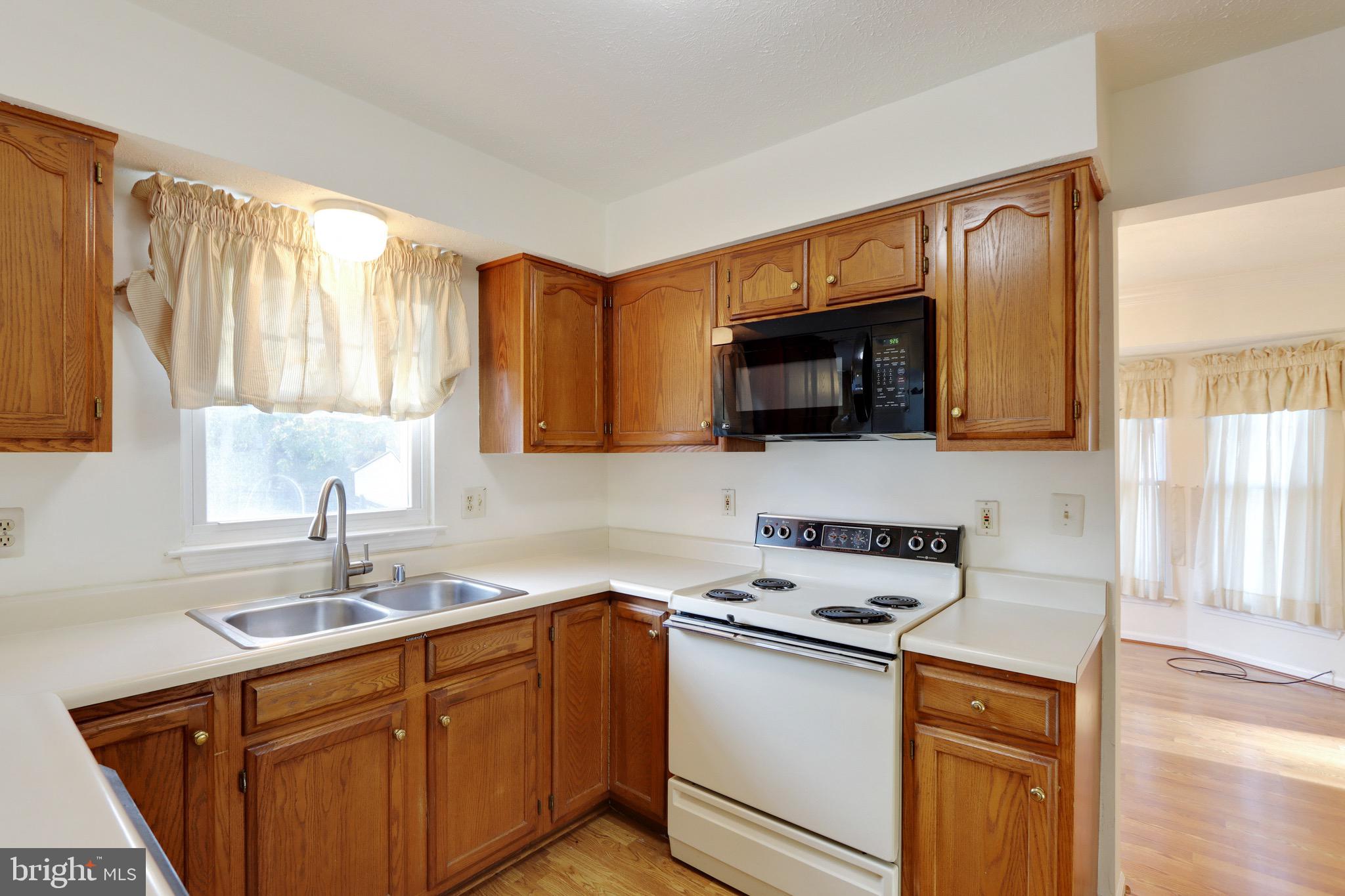 6678 Slacks Road Eldersburg, MD 21784 - Photo 8 of 42 Kitchen Adjacent to Dining Room