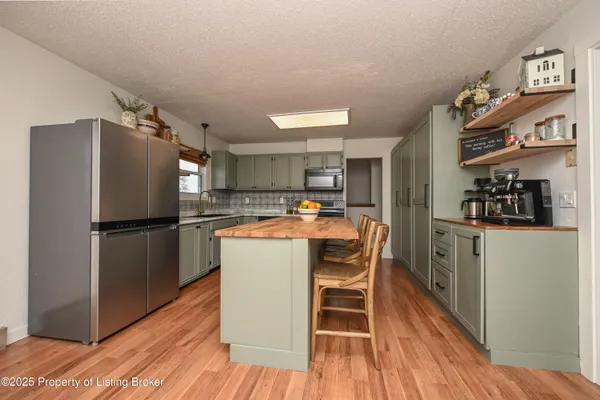 $360,000 | 10 Dakota Street, Killdeer, ND 58640