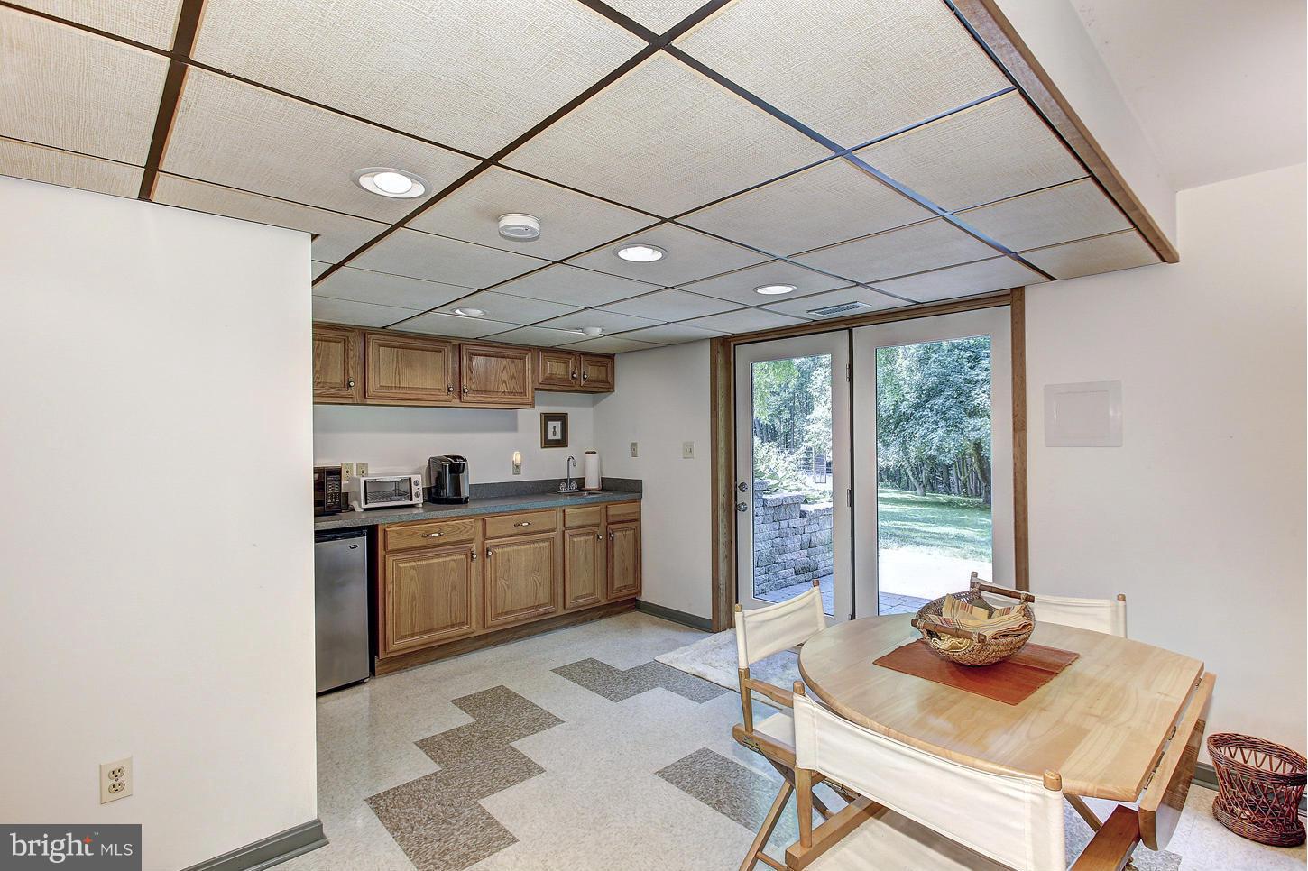 2924 Florence Road Woodbine, MD 21797 - Photo 23 of 30 LL Kitchenette