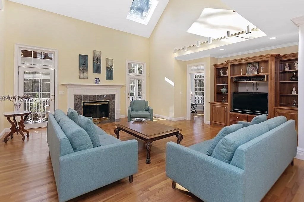 28 Meachen Road Sudbury, MA 01776 - Photo 5 of 13 Gallery Image 5