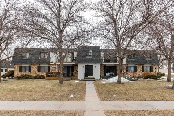 $144,900 | 2401 Demores Drive South, Unit 12, Fargo, ND 58103