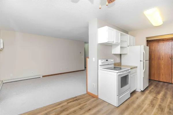 $144,900 | 2401 Demores Drive South, Unit 12, Fargo, ND 58103