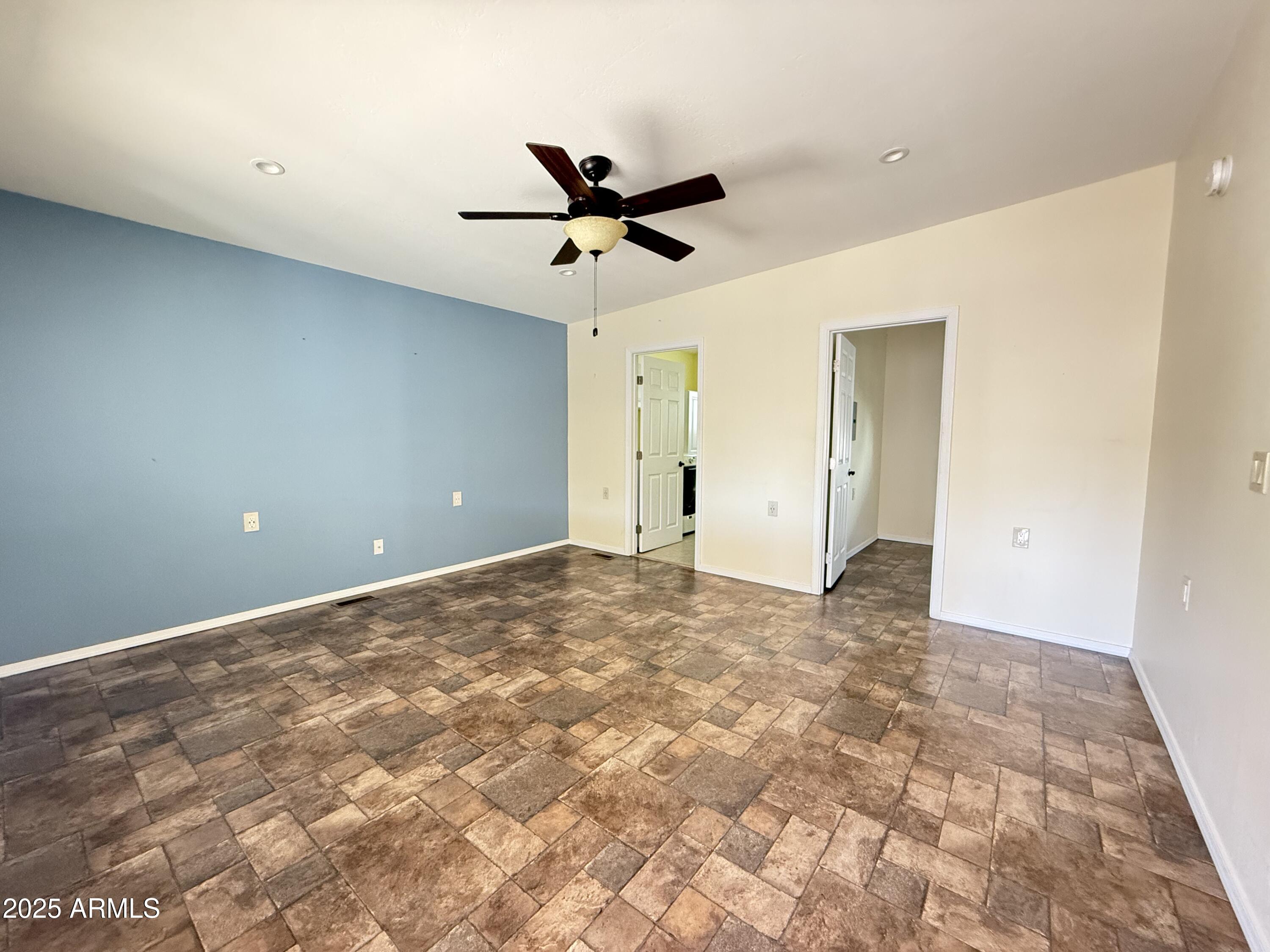 957 Oxide Drive Apache Junction, AZ 85119 - Photo 7 of 16 IMG_8888