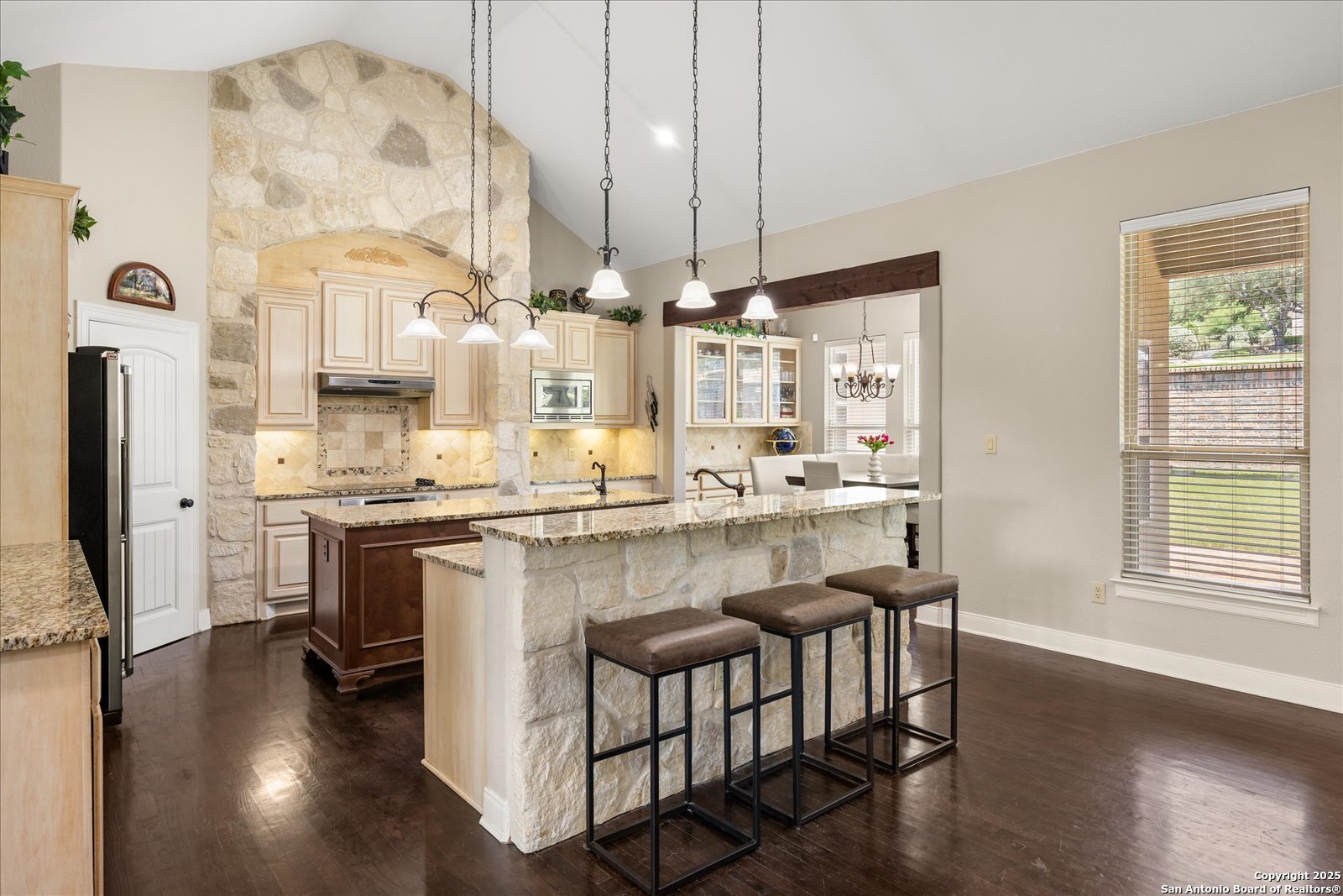 29026 Tivoli Way Fair Oaks Ranch, TX 78015 - Photo 14 of 40