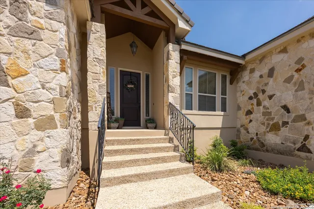 $699,000 | 29026 Tivoli Way, Fair Oaks Ranch, TX 78015