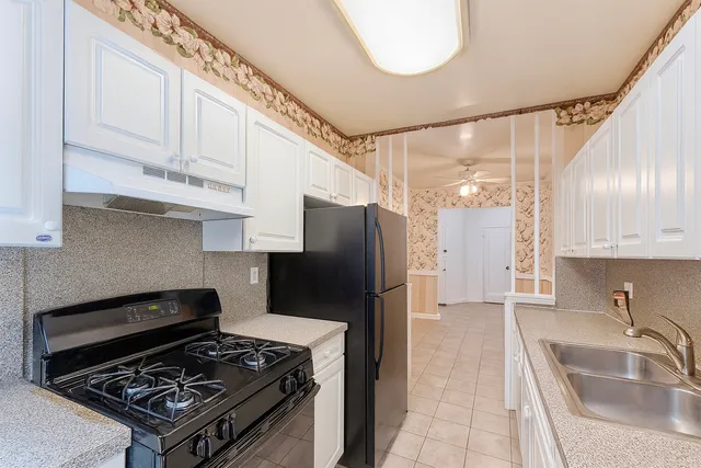 $325,000 | 915 East 17th Street, Unit 116 | Midwood
