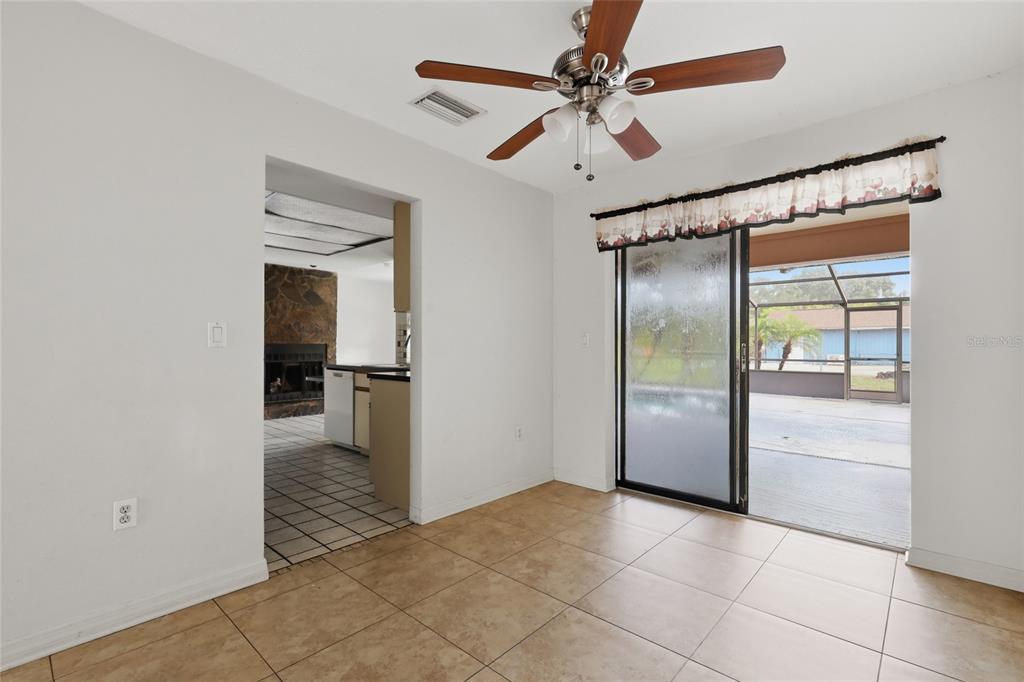 2951 Gocio Road Sarasota, FL 34235 - Photo 11 of 49