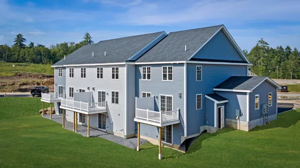 $509,900 | 75 Crestview Way, Raymond, NH 03077