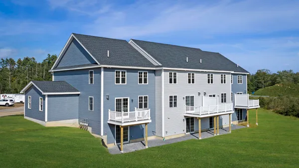 $509,900 | 75 Crestview Way, Raymond, NH 03077