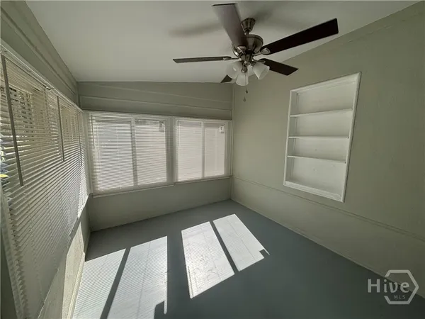 $1,000 | 109 Hibiscus Avenue, Savannah, GA 31404