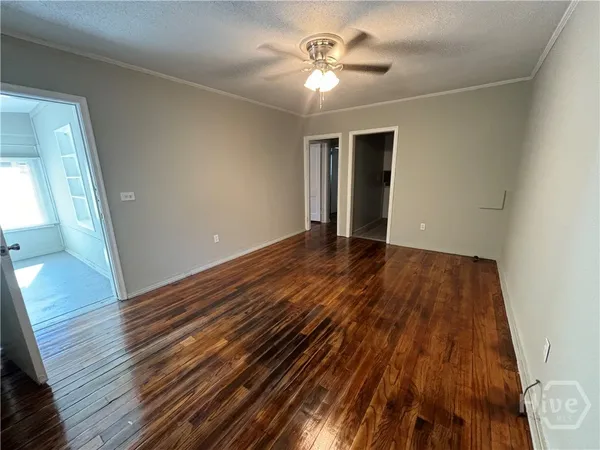 $1,000 | 109 Hibiscus Avenue, Savannah, GA 31404