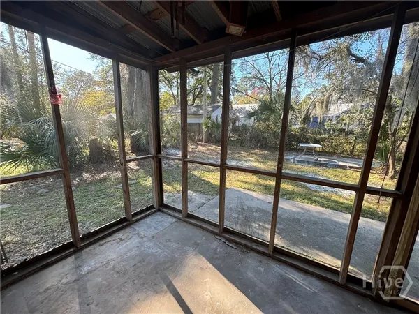 $1,000 | 109 Hibiscus Avenue, Savannah, GA 31404