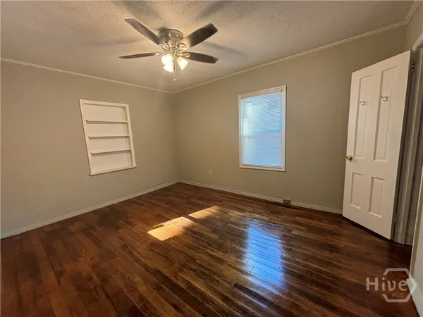 $1,000 | 109 Hibiscus Avenue, Savannah, GA 31404