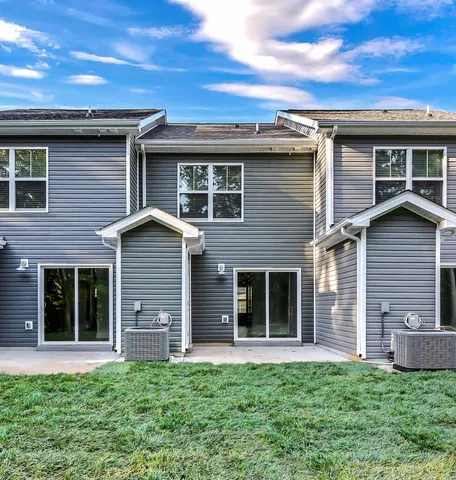 $215,900 | 147 Quarry Point Drive, Clarksville, TN 37043