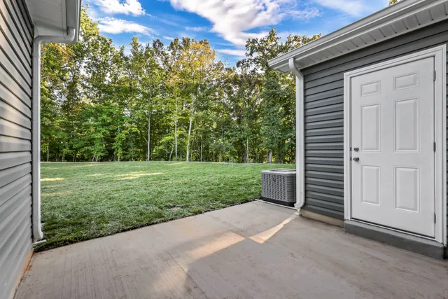 $215,900 | 147 Quarry Point Drive, Clarksville, TN 37043