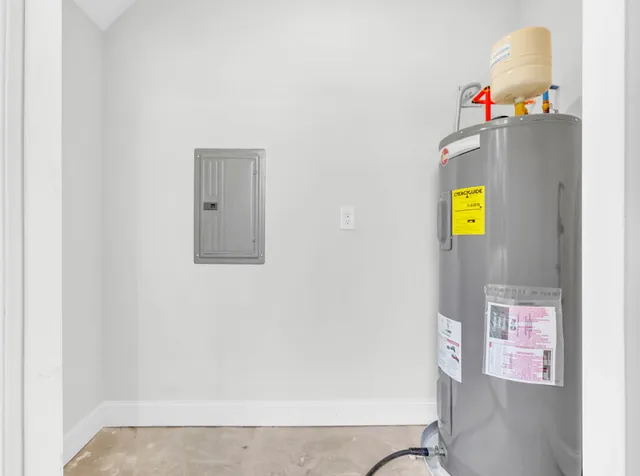 $215,900 | 147 Quarry Point Drive, Clarksville, TN 37043