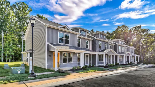 $215,900 | 147 Quarry Point Drive, Clarksville, TN 37043