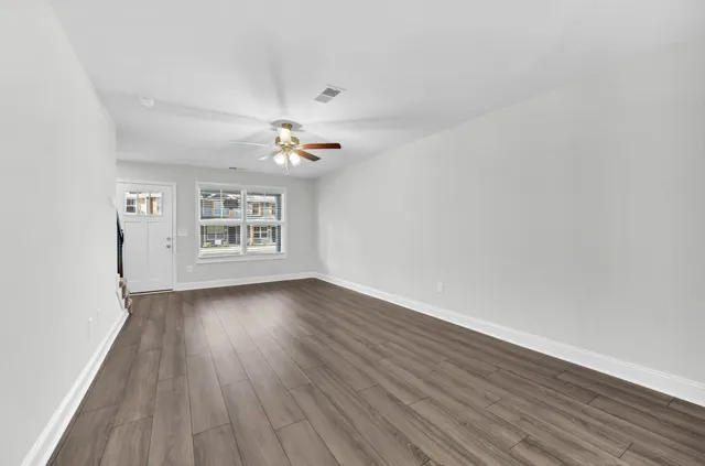 $215,900 | 147 Quarry Point Drive, Clarksville, TN 37043