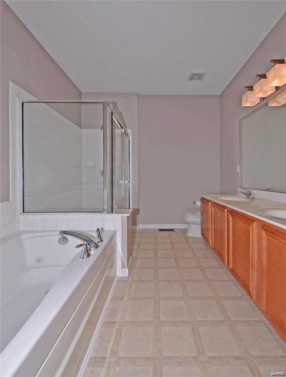 241 Montclair Tower Drive St. Charles, MO 63303 - Photo 12 of 19