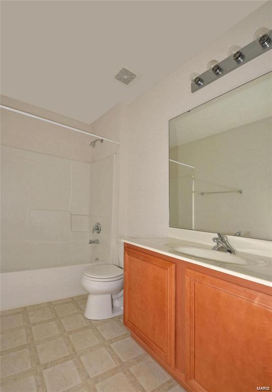 241 Montclair Tower Drive St. Charles, MO 63303 - Photo 18 of 19