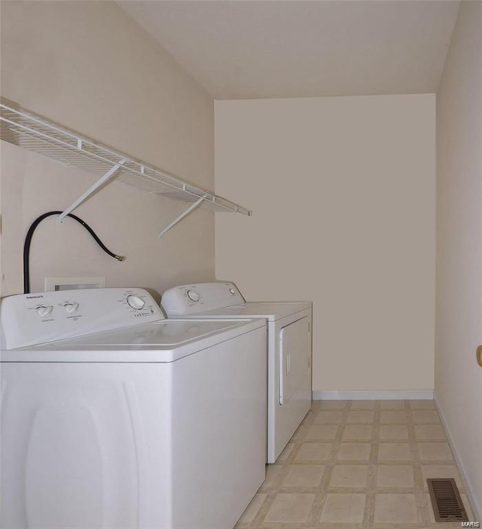 241 Montclair Tower Drive St. Charles, MO 63303 - Photo 10 of 19