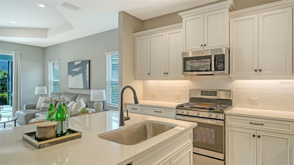 4720 Willow Bend Avenue Parrish, FL 34219 - Photo 9 of 44